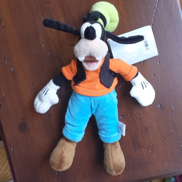 Disney Other - 🌲 4/$20 NWT Goofy plush